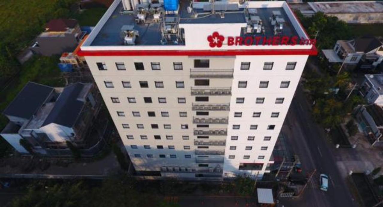 Brothers Inn Sukoharjo Экстерьер фото