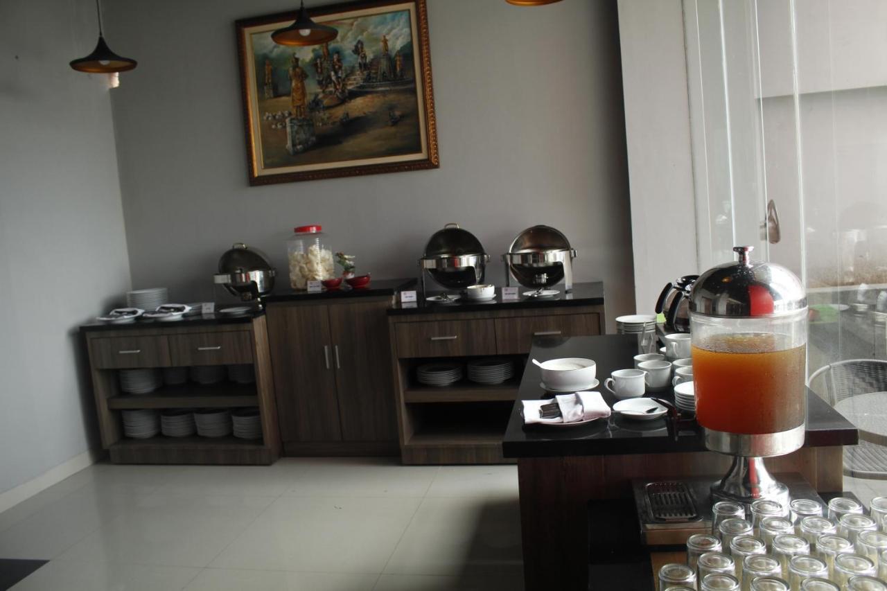 Brothers Inn Sukoharjo Экстерьер фото