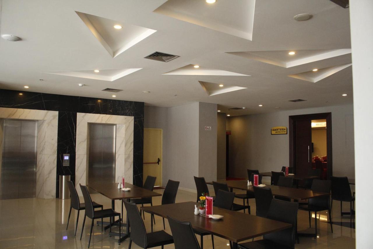 Brothers Inn Sukoharjo Экстерьер фото